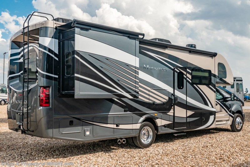 Magnitude Rv 2020 Thor Motor Coach Magnitude XG32 4x4 330HP Diesel Super C RV for ...