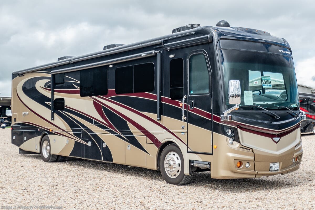 Used 2018 Fleetwood Discovery 39G Bunk Model Diesel Pusher W/ 360HP ...