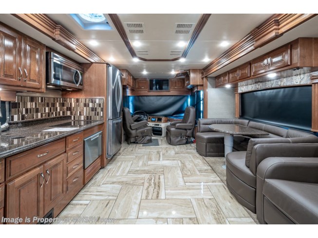 2018 Fleetwood Discovery 39G - Used Diesel Pusher For Sale by Motor Home Specialist in Alvarado, Texas