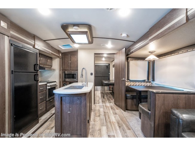 2019 Keystone Outback 335SG - Used Travel Trailer For Sale by Motor Home Specialist in Alvarado, Texas