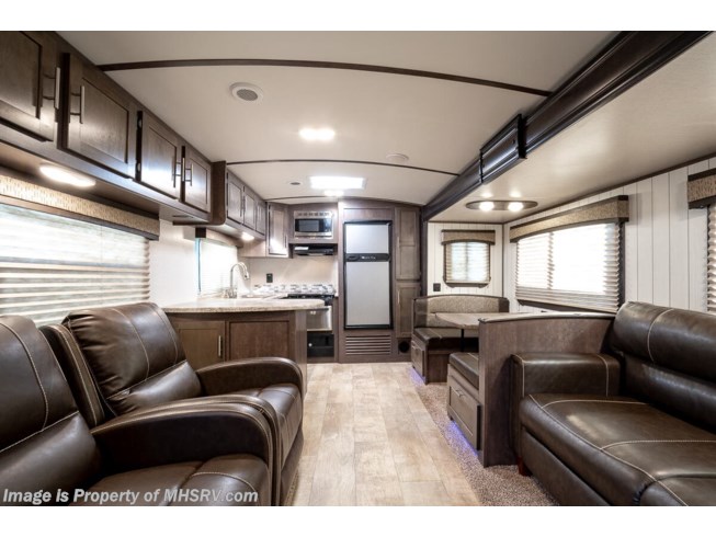 2018 CrossRoads Sunset Trail Super Lite SS291RK - Used Travel Trailer For Sale by Motor Home Specialist in Alvarado, Texas