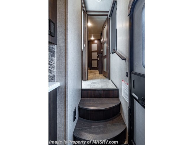 2019 Grand Design Momentum 397TH #2247C - For Sale in Alvarado, TX