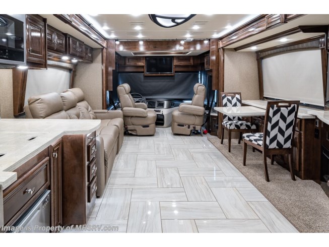 2020 Fleetwood Discovery LXE 40D - New Diesel Pusher For Sale by Motor Home Specialist in Alvarado, Texas