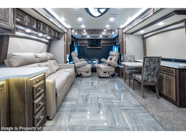 2020 Discovery LXE 40D by Fleetwood from Motor Home Specialist in Alvarado, Texas