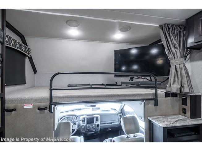 2019 Isata 5 Series 30F by Dynamax Corp from Motor Home Specialist in Alvarado, Texas