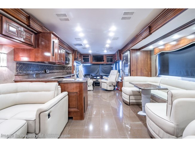 2014 Fleetwood Providence 42P - Used Diesel Pusher For Sale by Motor Home Specialist in Alvarado, Texas