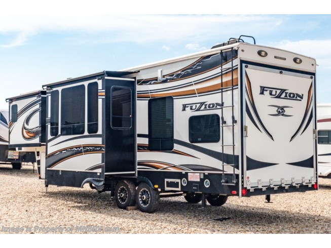 2014 Fuzion 310 by Keystone from Motor Home Specialist in Alvarado, Texas
