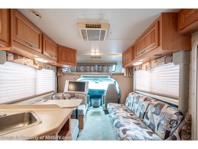 2004 Four Winds International Dutchmen Express 28A - Used Class C For Sale by Motor Home Specialist in Alvarado, Texas