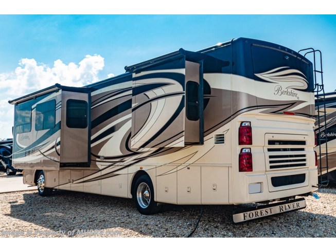 2015 Berkshire XL 40BH by Forest River from Motor Home Specialist in Alvarado, Texas