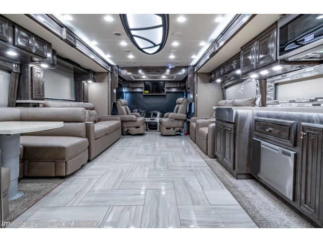 2020 Fleetwood Discovery LXE 44H - New Diesel Pusher For Sale by Motor Home Specialist in Alvarado, Texas