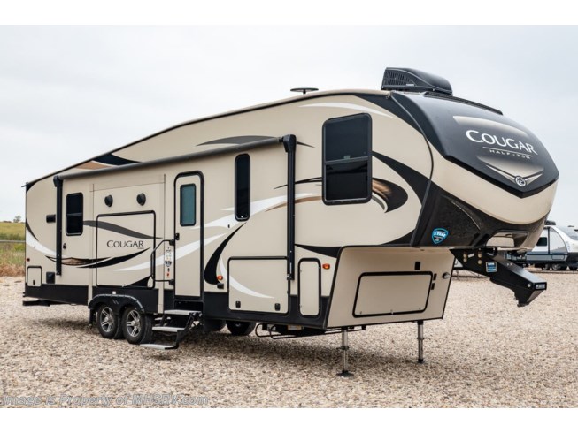 Used 2019 Keystone Cougar Half-Ton 29RKS available in Alvarado, Texas