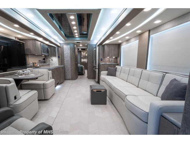 2020 Foretravel IH-45 Iron Horse-45 Luxury Villa 2 (LV2) - New Diesel Pusher For Sale by Motor Home Specialist in Alvarado, Texas