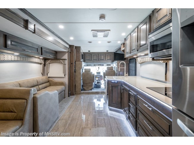 2020 Dynamax Corp Dynaquest XL 3400KD - Used Class C For Sale by Motor Home Specialist in Alvarado, Texas