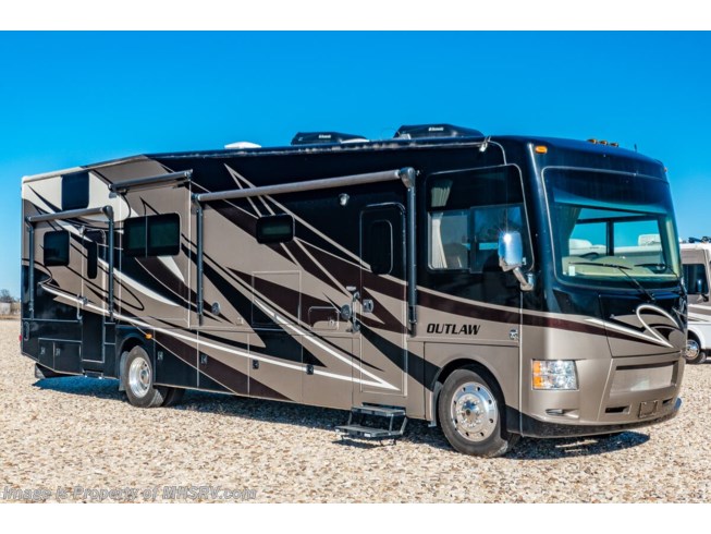 Used 2015 Thor Motor Coach Outlaw 37MD available in Alvarado, Texas