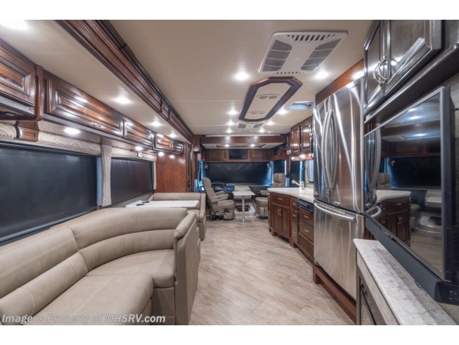 2019 Holiday Rambler Vacationer 33C - Used Class A For Sale by Motor Home Specialist in Alvarado, Texas