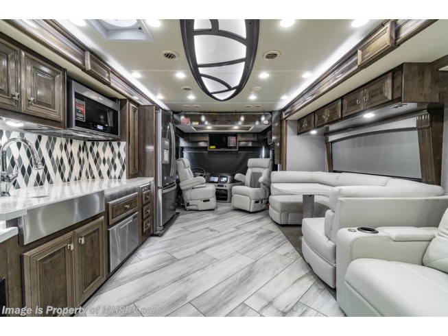 2020 Fleetwood Discovery LXE 40G - New Diesel Pusher For Sale by Motor Home Specialist in Alvarado, Texas