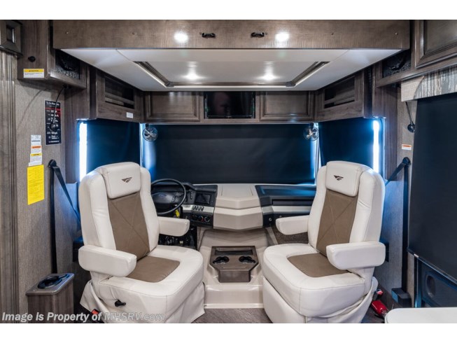 2020 Bounder 33C by Fleetwood from Motor Home Specialist in Alvarado, Texas