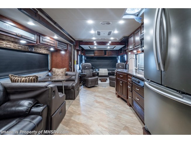 2017 Fleetwood Bounder 35K - Used Class A For Sale by Motor Home Specialist in Alvarado, Texas