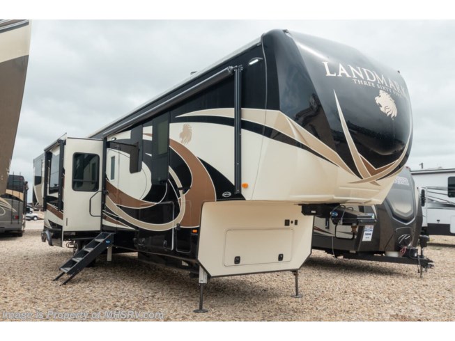 Used 2018 Heartland Landmark LM Phoenix 365 available in Alvarado, Texas