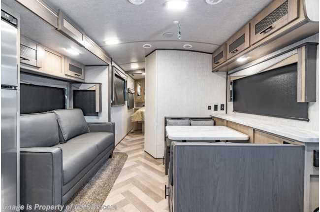2021 Twilight RV TWS 2400 W/King Bed, 15K A/C, Power Stabilizers ...