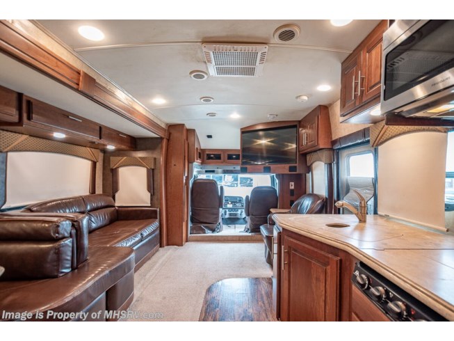 2014 Dynamax Corp DX3 37BH - Used Class C For Sale by Motor Home Specialist in Alvarado, Texas