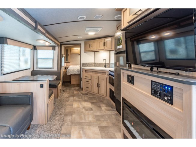 2021 Cruiser RV Radiance Ultra-Lite 25RB - New Travel Trailer For Sale by Motor Home Specialist in Alvarado, Texas