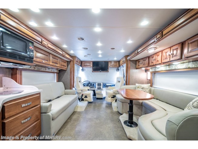 2013 Tiffin Allegro Breeze 32 BR - Used Diesel Pusher For Sale by Motor Home Specialist in Alvarado, Texas