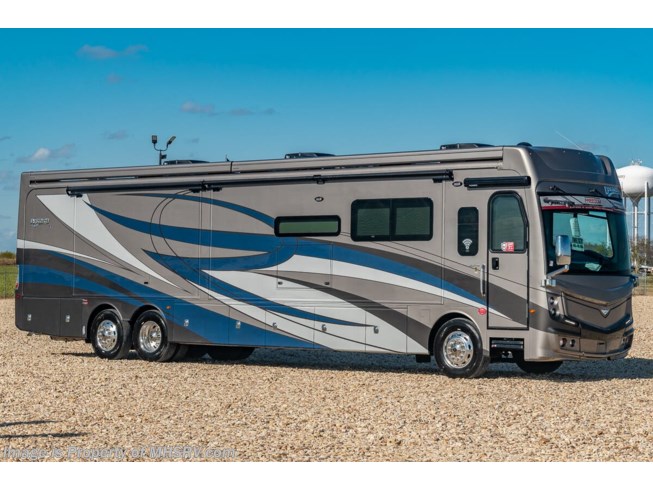 New 2021 Fleetwood Discovery LXE 44B available in Alvarado, Texas