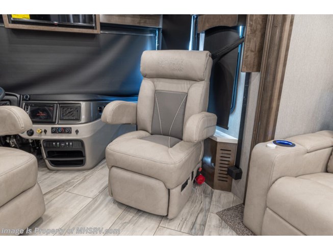 2021 Discovery LXE 44H by Fleetwood from Motor Home Specialist in Alvarado, Texas