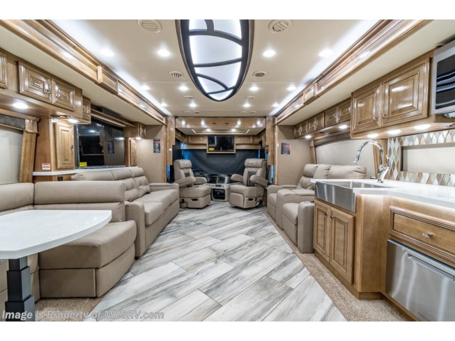 2021 Fleetwood Discovery LXE 44H - New Diesel Pusher For Sale by Motor Home Specialist in Alvarado, Texas
