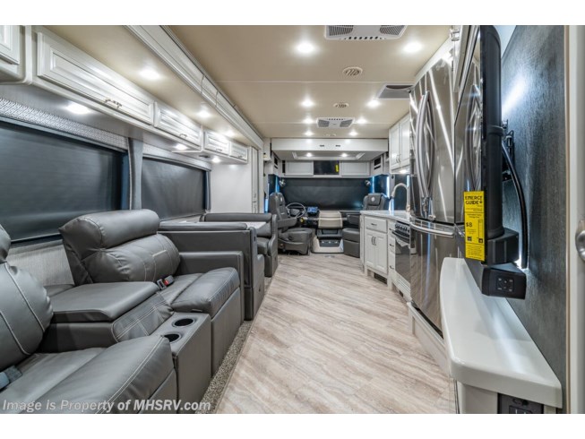 2021 Holiday Rambler Vacationer 33C - New Class A For Sale by Motor Home Specialist in Alvarado, Texas