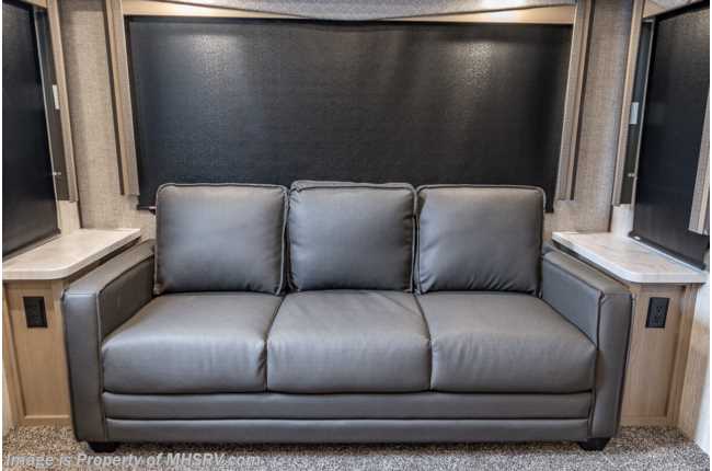 2021 Twilight RV TWS 2500 W/ King Bed, 15K A/C, Stabilizer Jacks