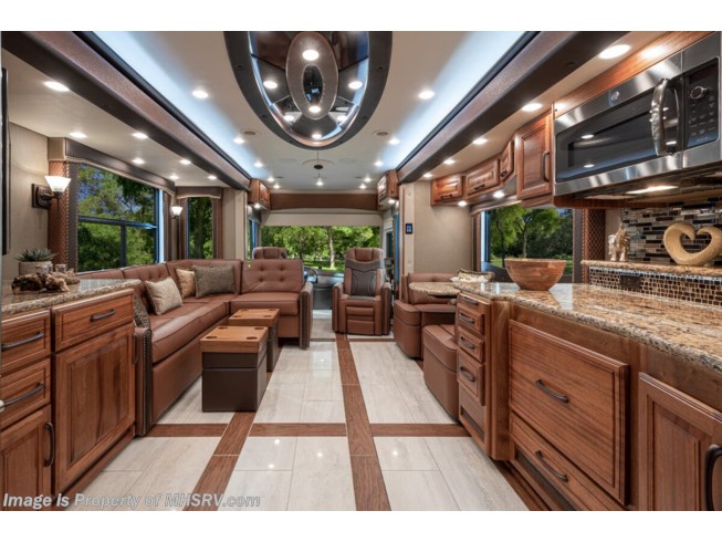 2021 Realm FS6 Luxury Villa 1 Bath & 1/2 (LV1) by Foretravel from Motor Home Specialist in Alvarado, Texas