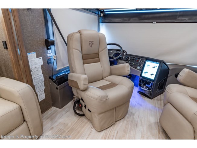 2021 Venetian B42 by Thor Motor Coach from Motor Home Specialist in Alvarado, Texas