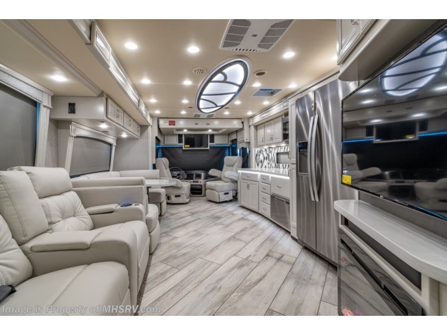 2021 Fleetwood Discovery 38K - New Diesel Pusher For Sale by Motor Home Specialist in Alvarado, Texas