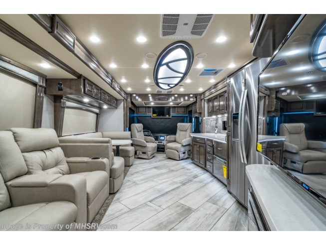 2021 Fleetwood Discovery 38K - New Diesel Pusher For Sale by Motor Home Specialist in Alvarado, Texas