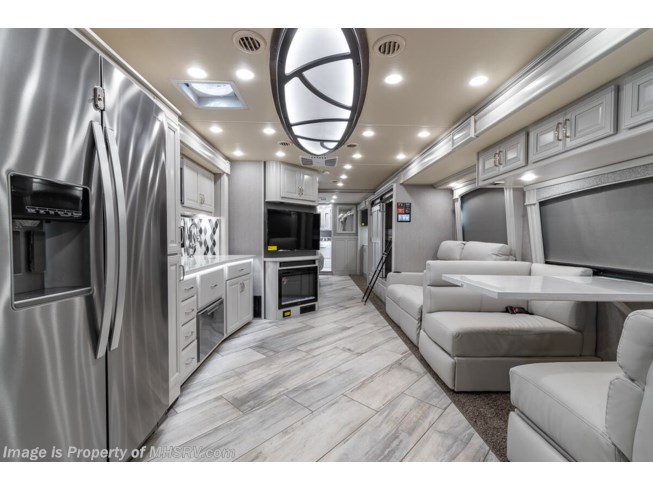 2021 Discovery 38N by Fleetwood from Motor Home Specialist in Alvarado, Texas