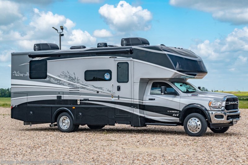 2021 Dynamax Corp Isata 5 Series 28SS 4X4 Super C RV for Sale W/ Solar