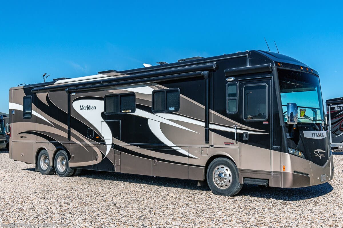 2013 Winnebago Meridian 42E RV for Sale in Alvarado, TX 76009 | 2430C ...