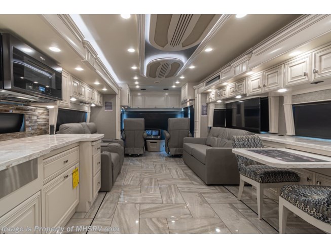 2021 American Coach American Tradition 42Q - New Diesel Pusher For Sale by Motor Home Specialist in Alvarado, Texas