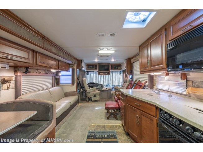 2004 Fleetwood Expedition 37U - Used Diesel Pusher For Sale by Motor Home Specialist in Alvarado, Texas