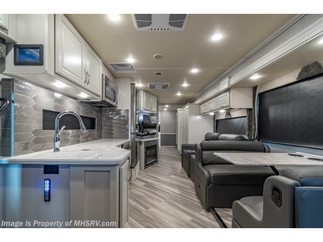 2021 Bounder 36F by Fleetwood from Motor Home Specialist in Alvarado, Texas