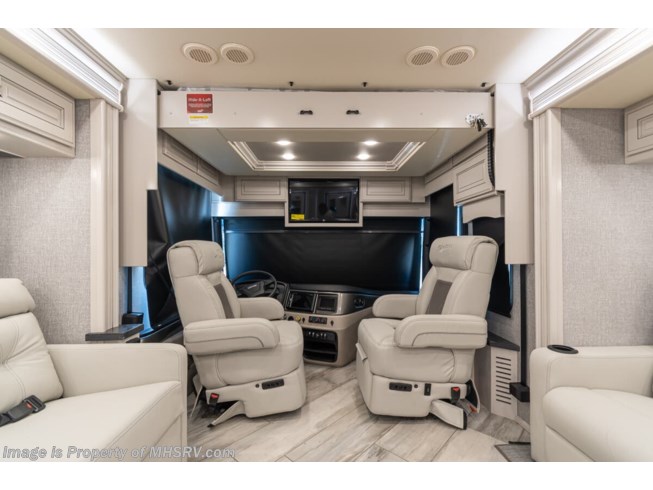 2022 Discovery LXE 36HQ by Fleetwood from Motor Home Specialist in Alvarado, Texas