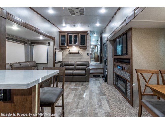 2020 Forest River Rockwood Signature 8291RK - Used Fifth Wheel For Sale by Motor Home Specialist in Alvarado, Texas