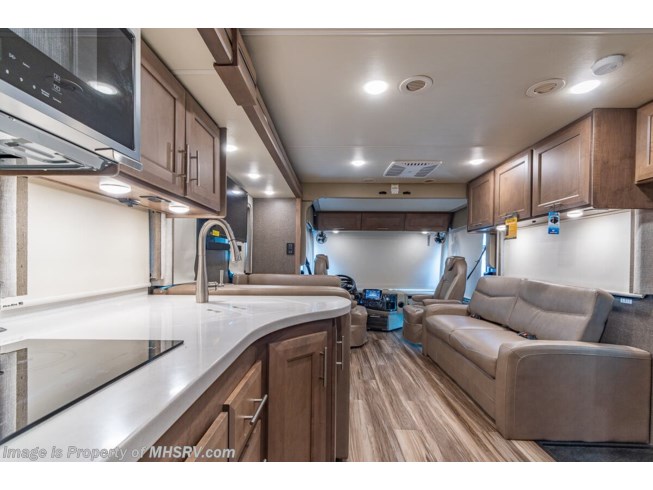 2022 Thor Motor Coach Palazzo 33.5 - New Diesel Pusher For Sale by Motor Home Specialist in Alvarado, Texas