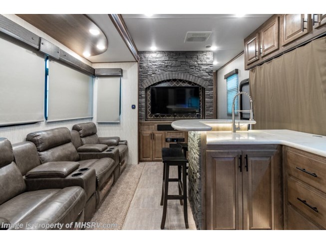 2019 Forest River Vengeance Touring Edition 40D12 - Used Toy Hauler For Sale by Motor Home Specialist in Alvarado, Texas