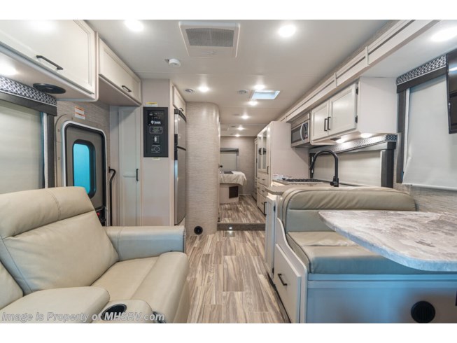 2022 Four Winds 31W by Thor Motor Coach from Motor Home Specialist in Alvarado, Texas