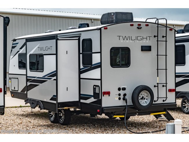 2021 Twilight TWS 2400 by Thor Motor Coach from Motor Home Specialist in Alvarado, Texas