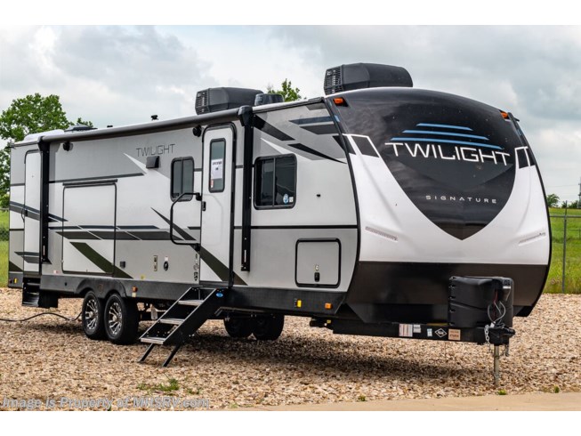 New 2021 Thor Motor Coach Twilight TWS 3180 available in Alvarado, Texas
