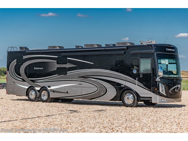 New 2022 Thor Motor Coach Venetian B42 available in Alvarado, Texas
